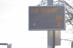 2008-3-Informační-panel-rychlosti-Formanská-Újezd